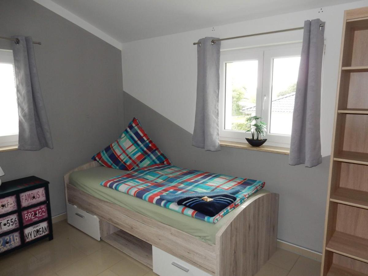 Apartment Haus 25 Velten Bagian luar foto