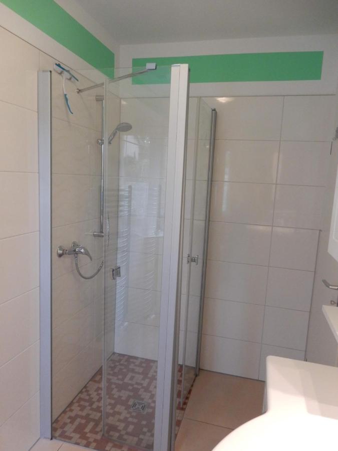 Apartment Haus 25 Velten Bagian luar foto
